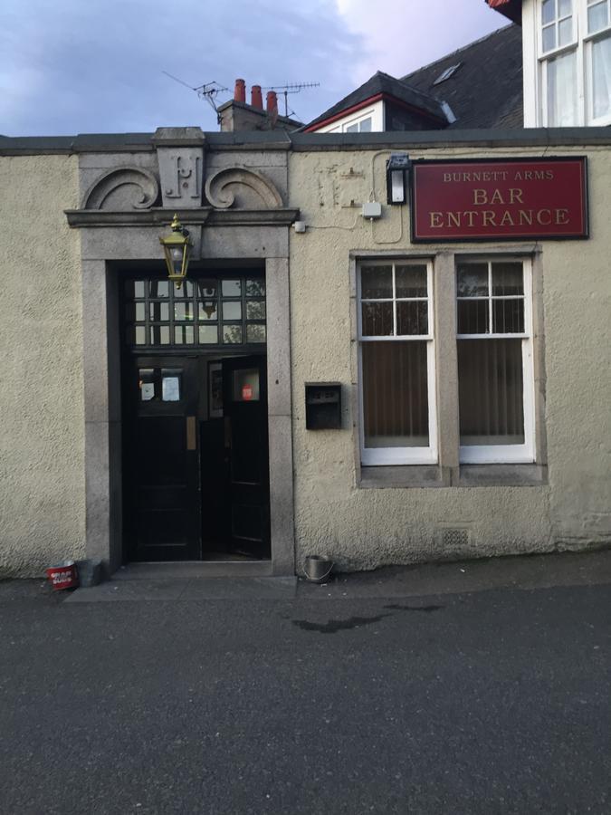 Burnett Arms Hotel Inverurie Eksteriør billede